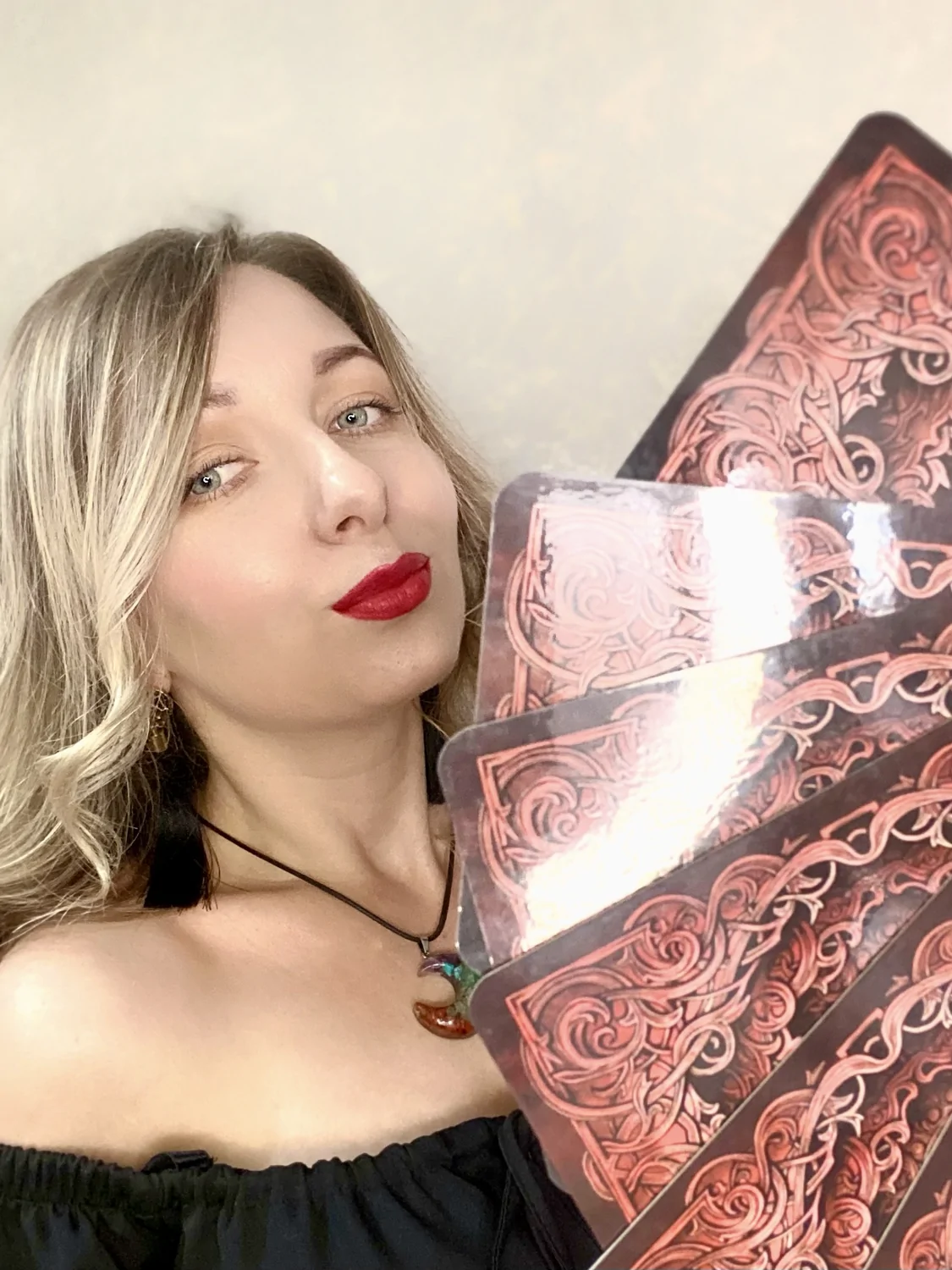 Юлія Сливенко Таролог